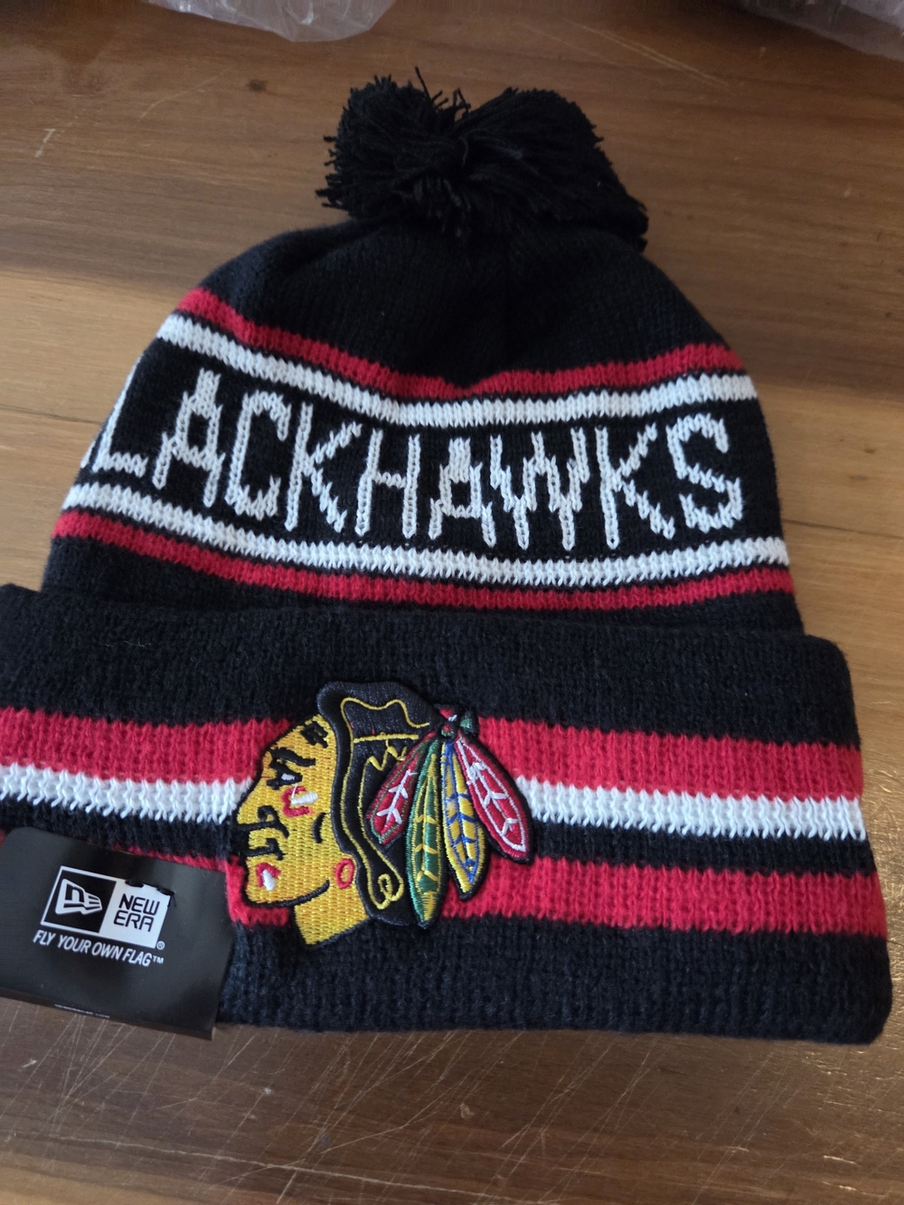 New Era Black Red White Blackhawks Knit Pom Beanie
